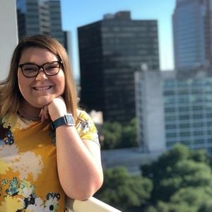 Meet your Posher, Hillary